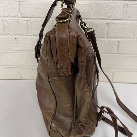 Vintage Leather Front Buckle Backpack - Picture 5 of 7
